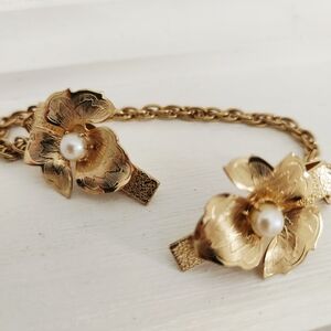Gold & Pearl Floral Sweater Clip